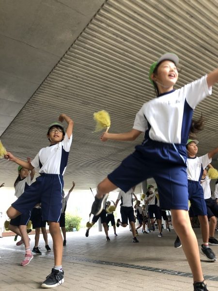 湘南学園小学校 » Blog Archive » 体育 学園らしさ(たいいく表現まつりに向けて