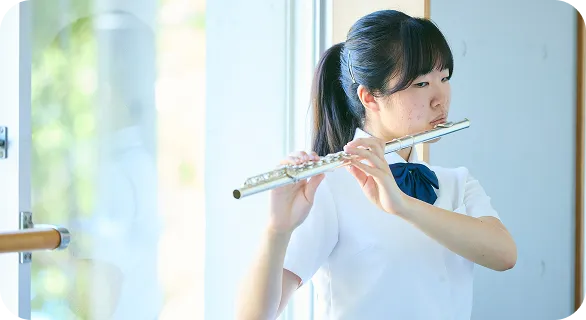 部活動に取り組む生徒