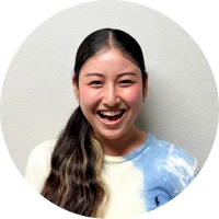 卒業生の佐々木真菜さん