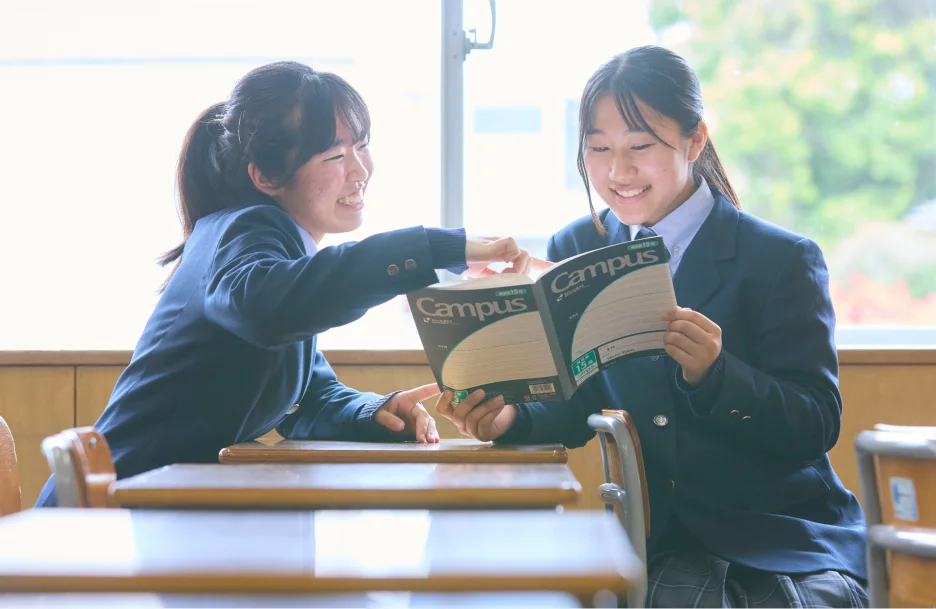 総合学習に取り組む生徒の様子