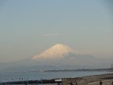 陸上部“浜練”の模様をご紹介します。