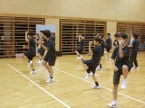 中学１年生男子保健体育「ダンス」の様子