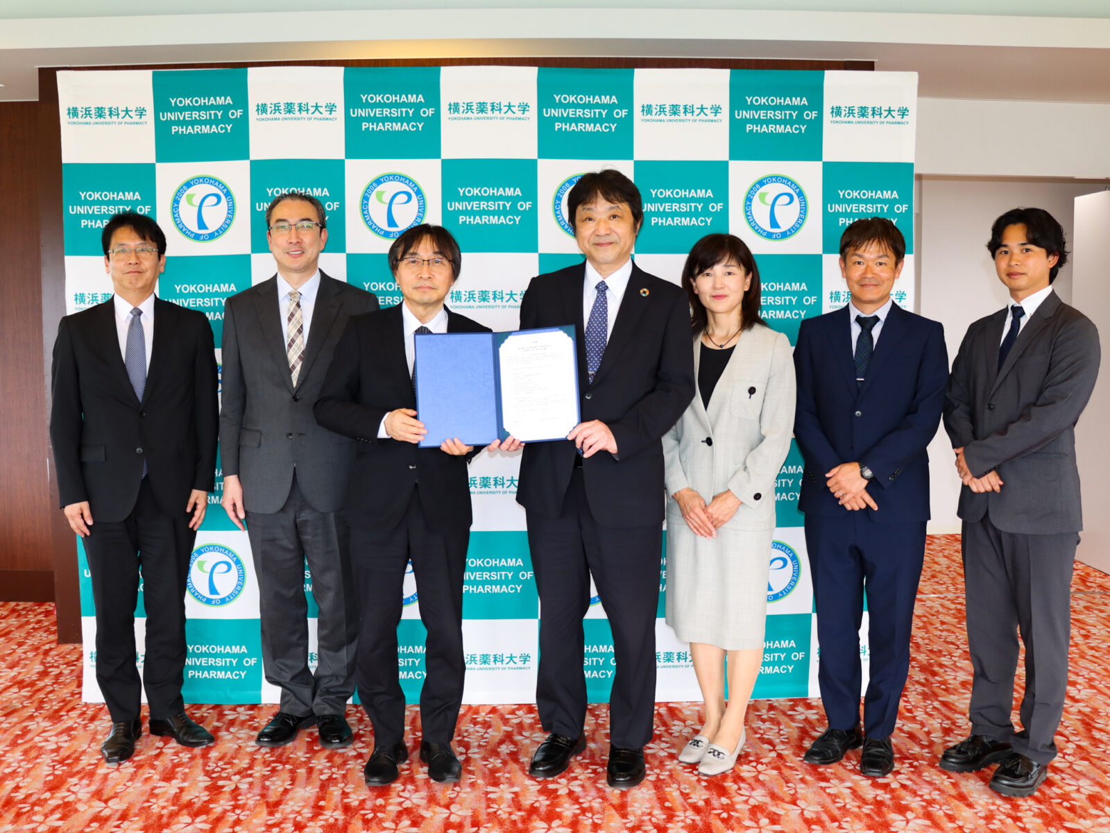 横浜薬科大学と高大連携協定を締結しました
