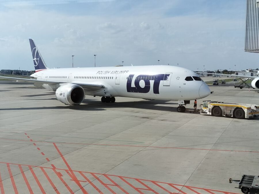ワルシャワ・ショパン空港空港より