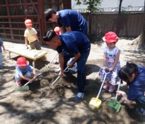 湘南学園高校２年生家庭科実習（年少組）